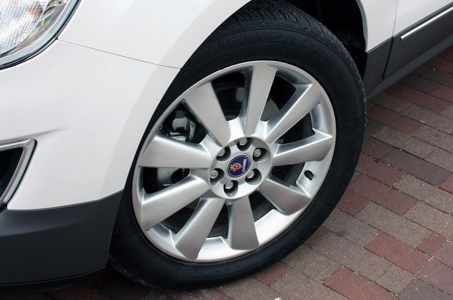  Saab 9-4X 2011 года  (фото 77 из 145)